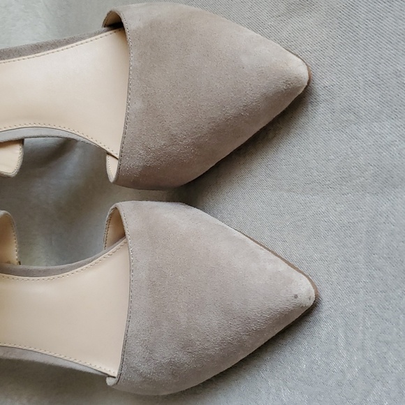 VINCE CAMUTO Carlotte Biege Taupe Suede Leather Upper D'Orsay Pump SIZE: 11M - Picture 6 of 13
